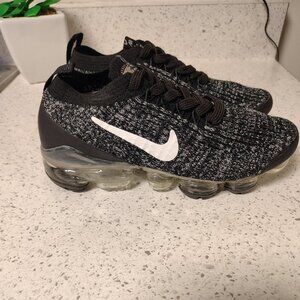 Nike Vapormax Black and White Women's Size 6.5 New